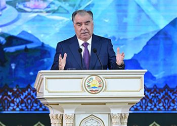 Суханронӣ дар мулоқот бо аҳли илм ва маорифи кишвар