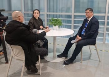 Инъикоси ташаббусҳои Пешвои миллат дар шабакаҳои телевезионии Ҷумҳурии Мардумии Чин