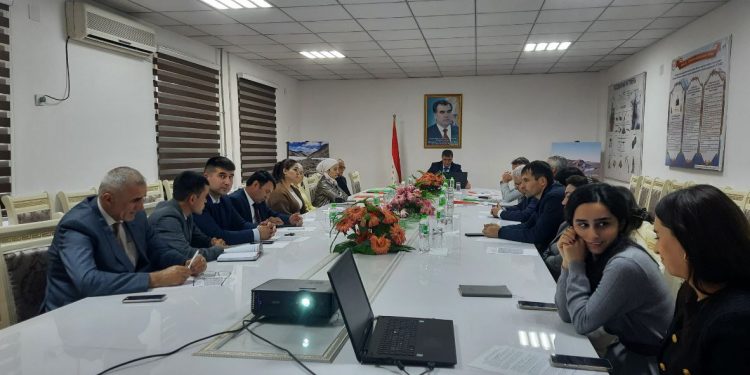 Семинар оид ба модули «Криосфера»  Дар Душанбе олимон роҳҳои муосири омӯзиши пиряхҳо ва мутобиқшавӣ ба тағйирёбии иқлимро баррасӣ карданд