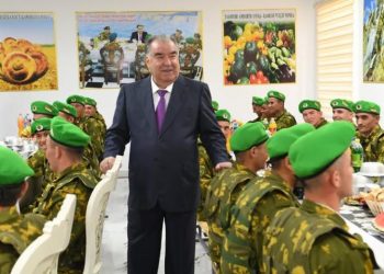 ПЕШВОИ МИЛЛАТ МУҲТАРАМ ЭМОМАЛӢ РАҲМОН МЕЪМОРИ АРТИШИ МИЛЛӢ ВА КАФИЛИ АМНИЯТИ ДАВЛАТ