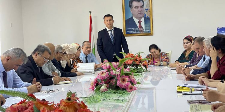 Рӯзи Ғалаба ва маҳфили Шоҳномахонӣ