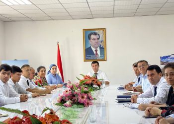 Семинари илмӣ дар Институти омӯзиши пиряхҳо ва криосфераи АМИТ